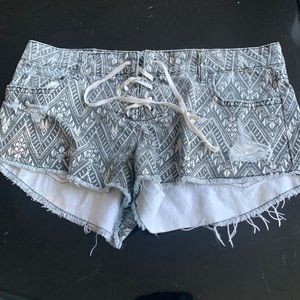 Billabong short